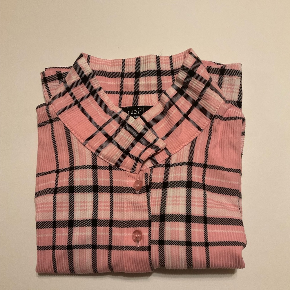 Rue21 Pink and Black Casual Button Down Shirt